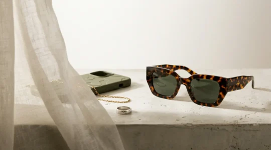 A visual metaphor capturing the fleeting nature of micro-trends in fashion, emphasizing impermanence and rapid obsolescence
